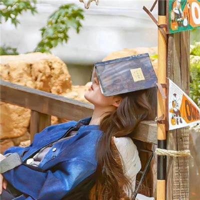 爱丽丝漫游仙境记